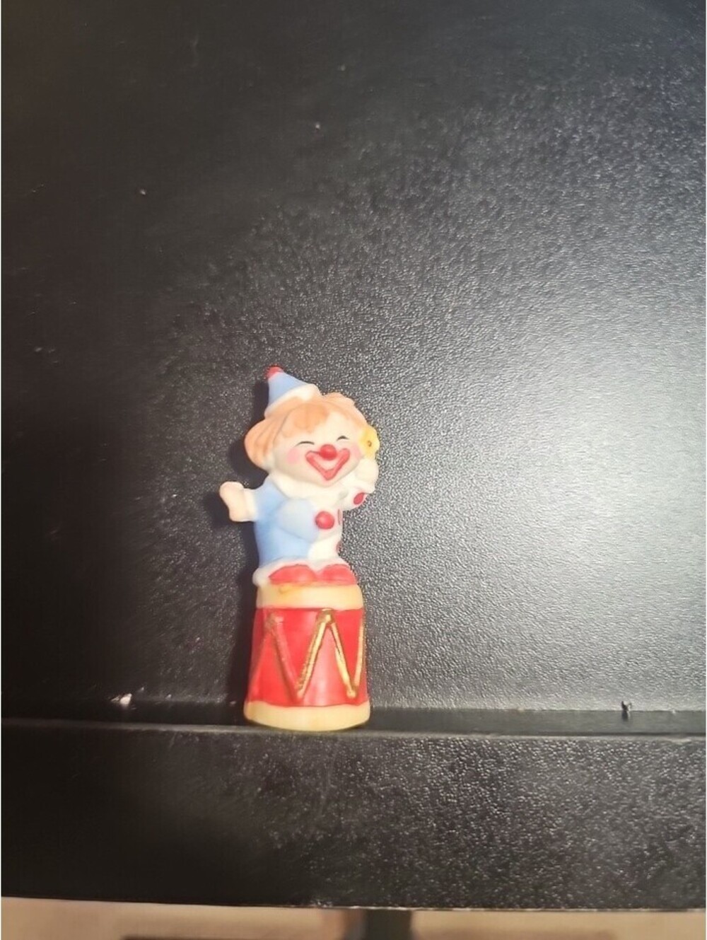 Enesco Clown 1987 Figurine 2.5 Inches Tall Porcelain Made In Korea